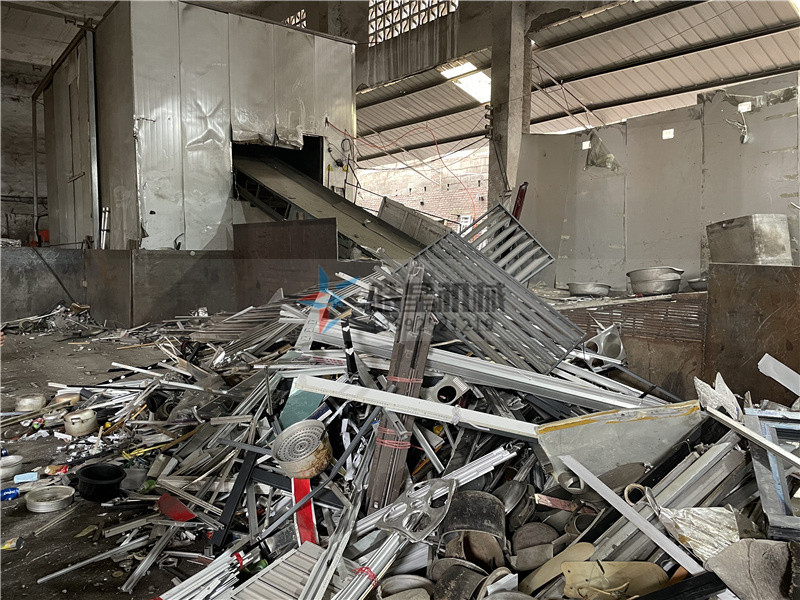 废铝破碎机成套设备客户生产现场